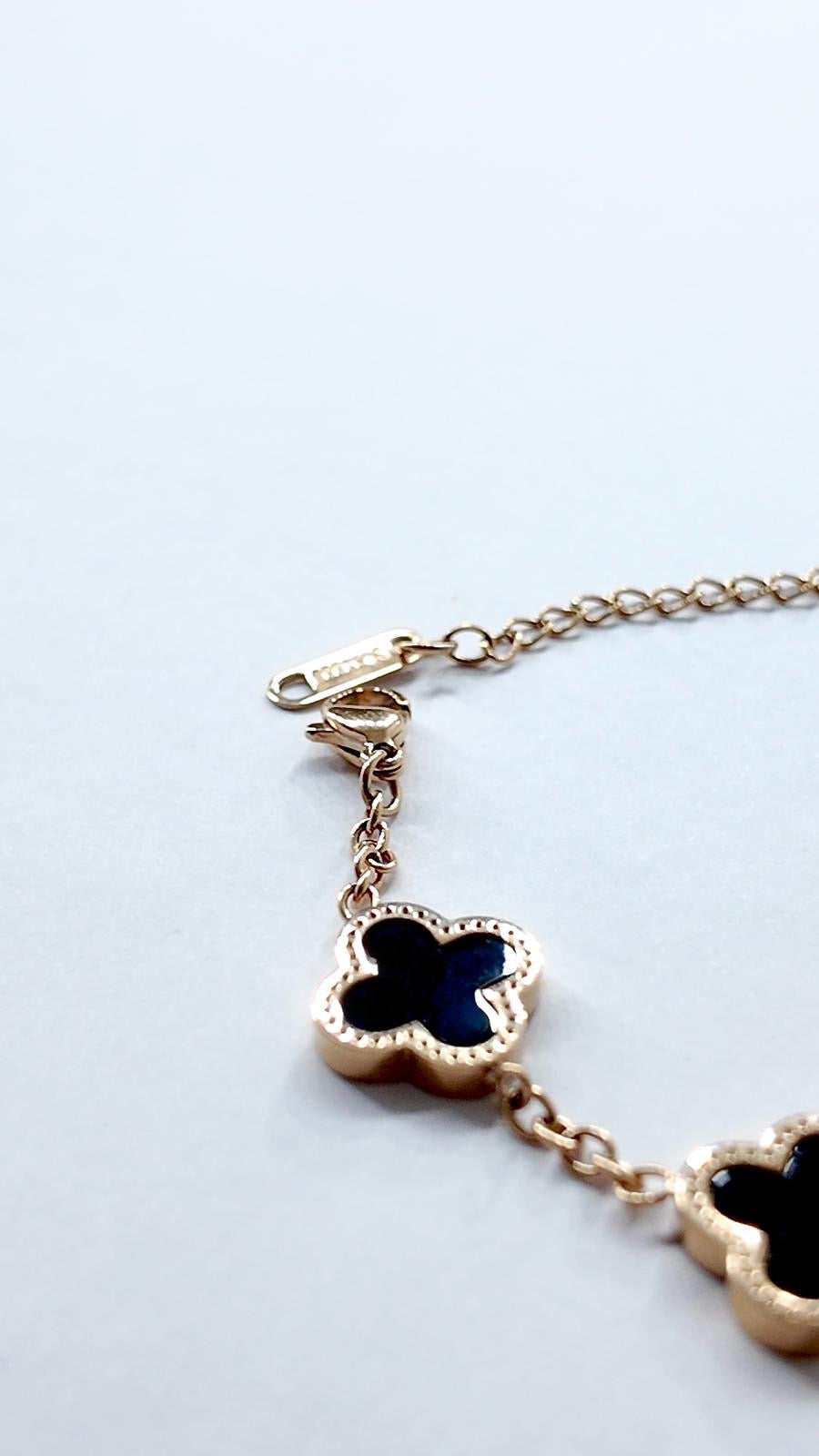 Presence Pearl Black