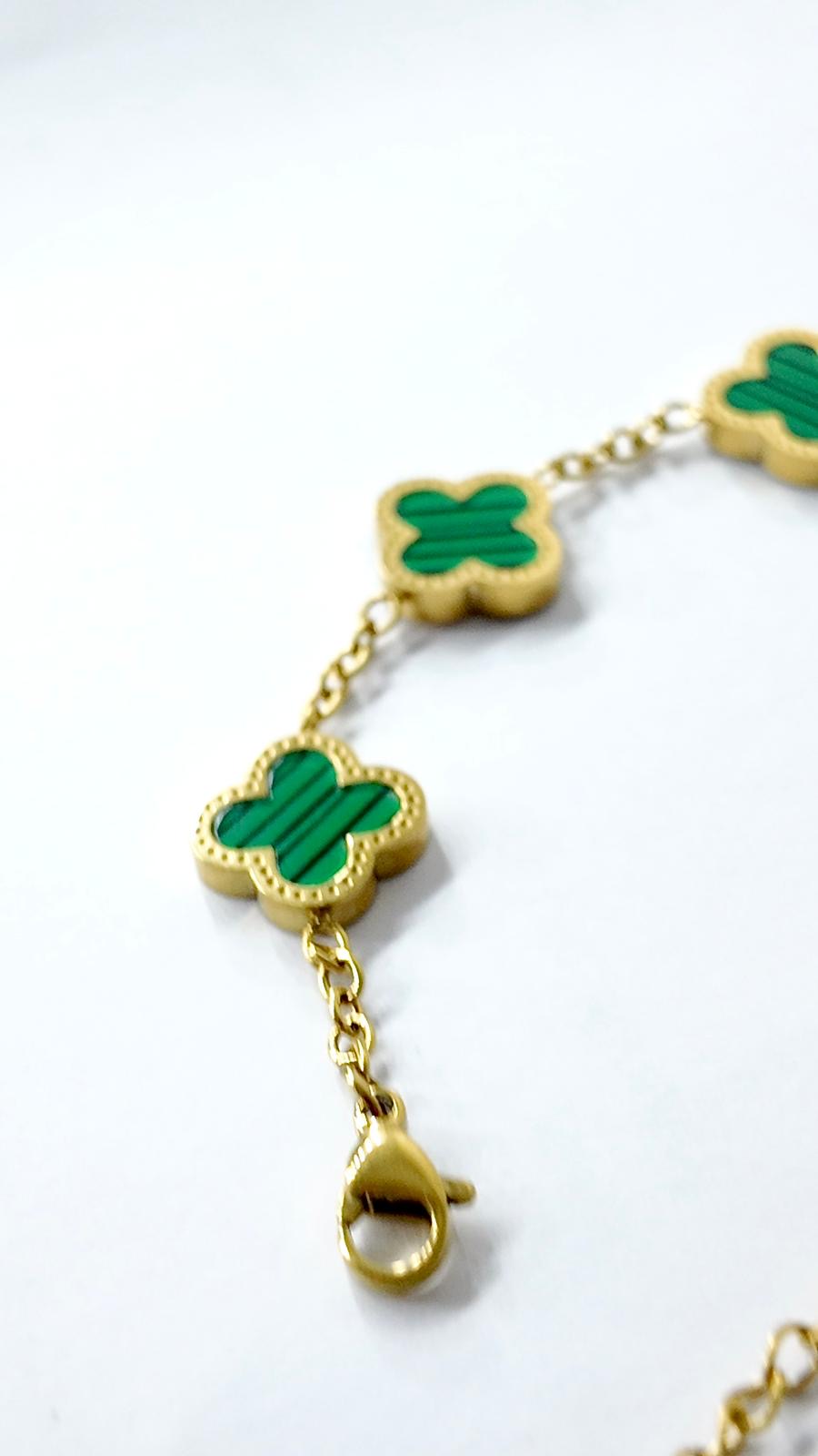 Presence Pearl Green