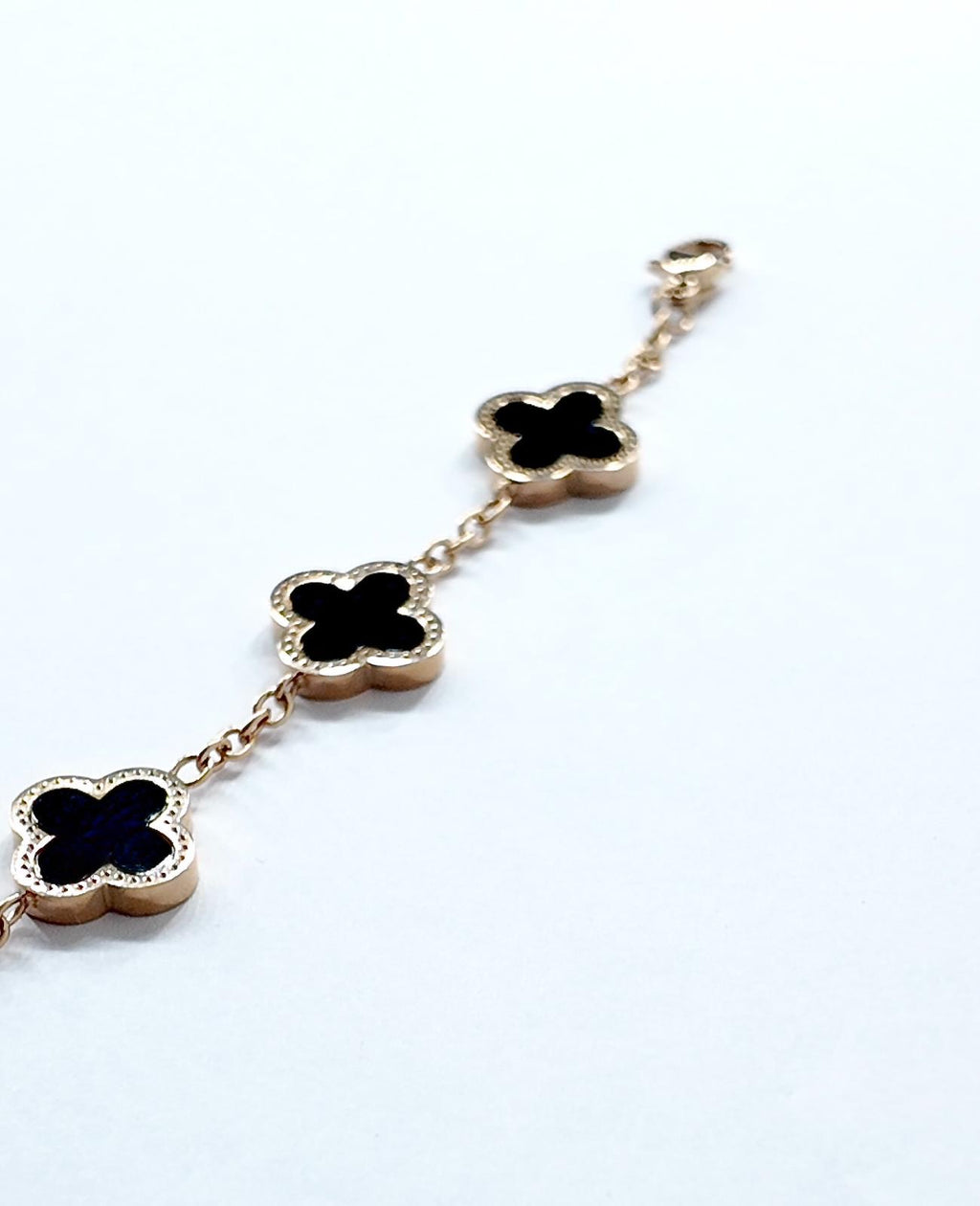 Presence Pearl Black